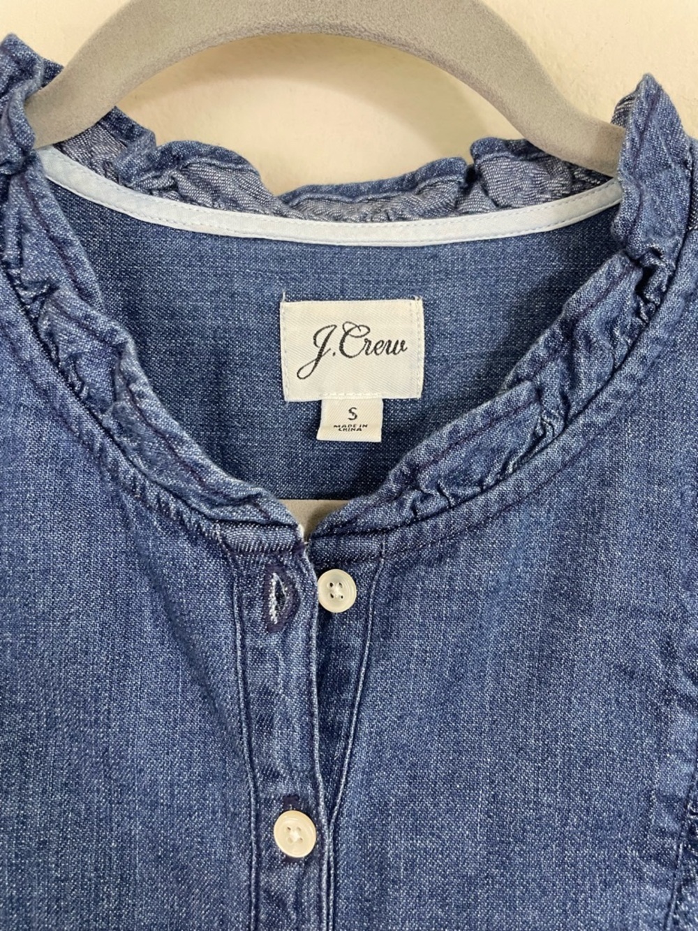 J. Crew Denim Ruffle Bib Popover Long Sleeves Top Preppy Size Small - Picture 4 of 9